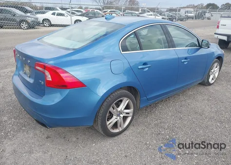 2015 Volvo S60 T5 Premier z USA, uszkodzony, nr VIN YV140MFK8F1354718